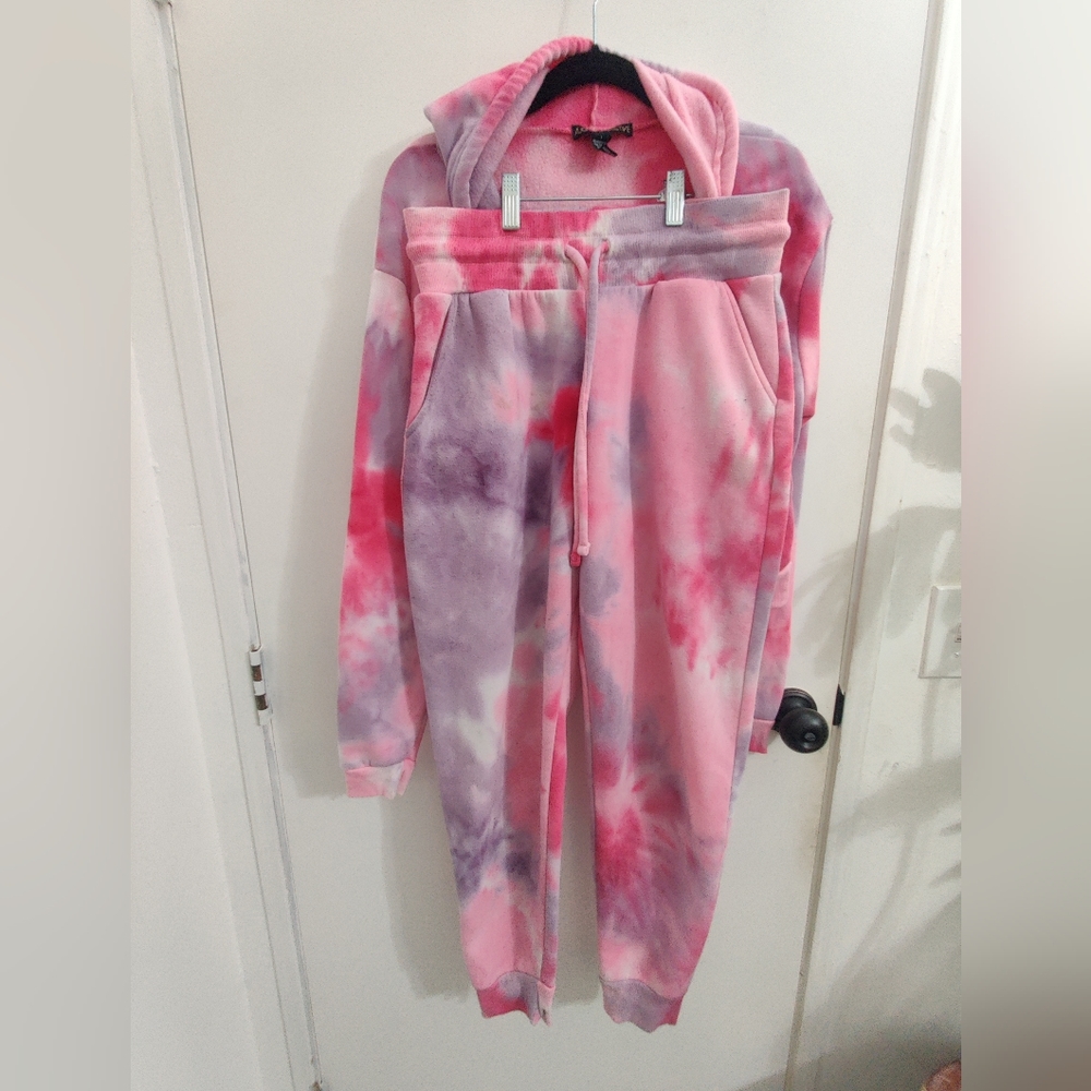 Align collective sweatpants sweatshirt set pink tie dye